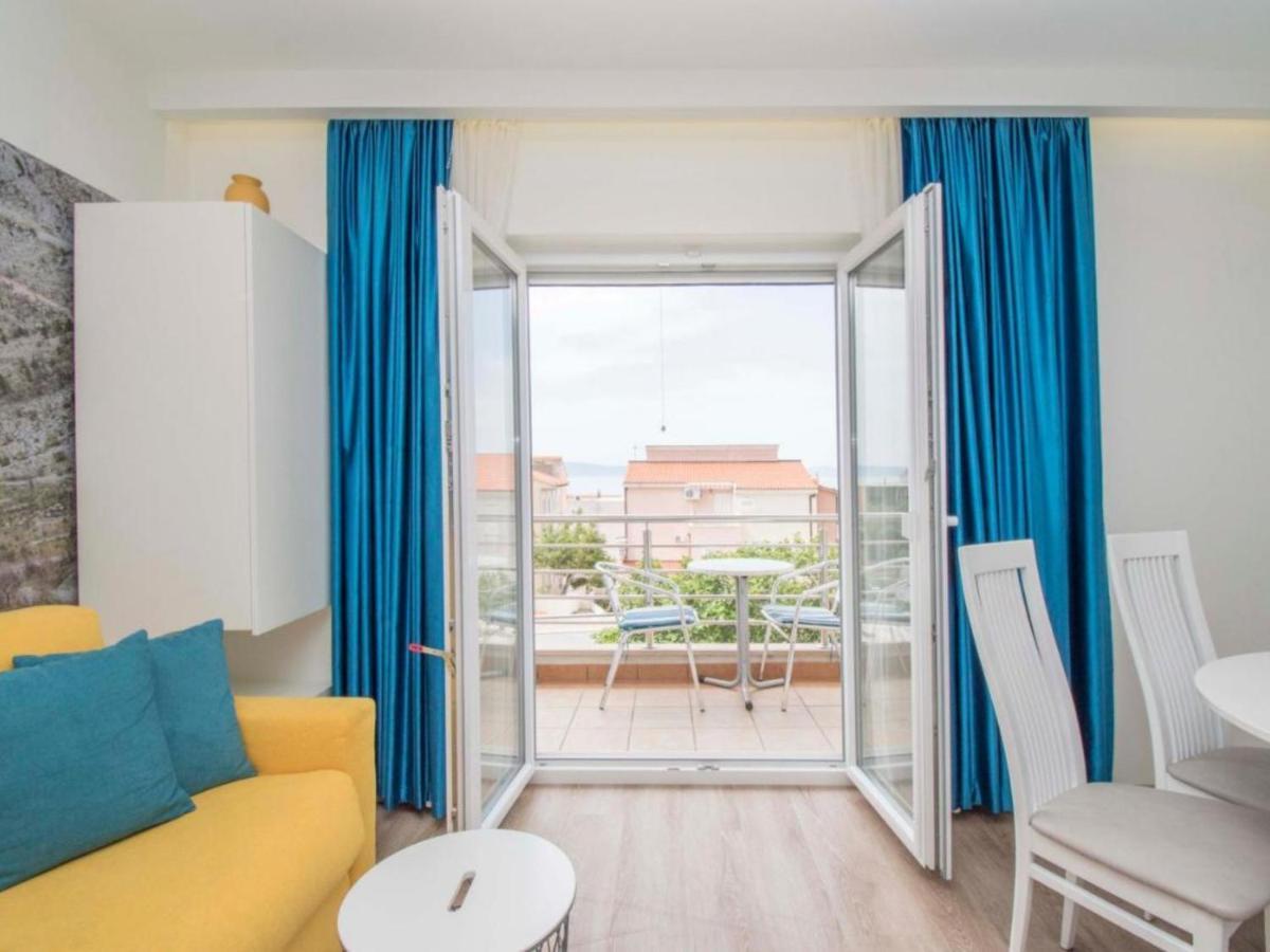 Apartments Antonio Tučepi エクステリア 写真