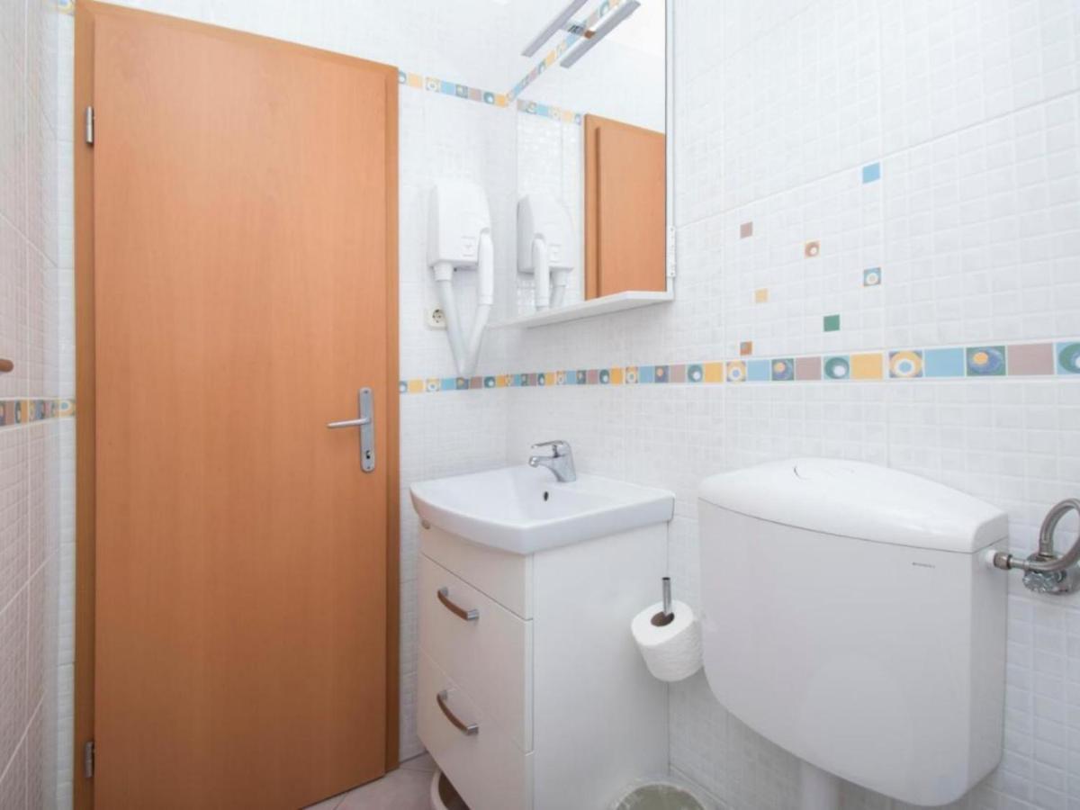 Apartments Antonio Tučepi エクステリア 写真